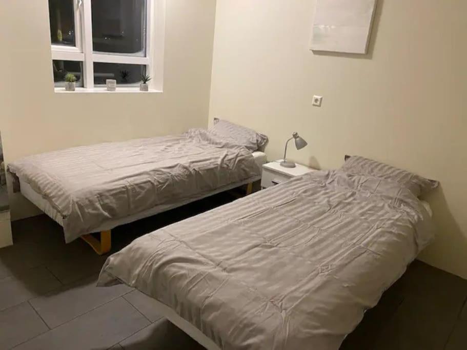 Husavik 2 Bedroom Apartment Экстерьер фото
