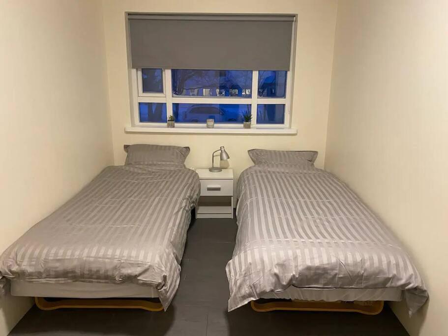Husavik 2 Bedroom Apartment Экстерьер фото